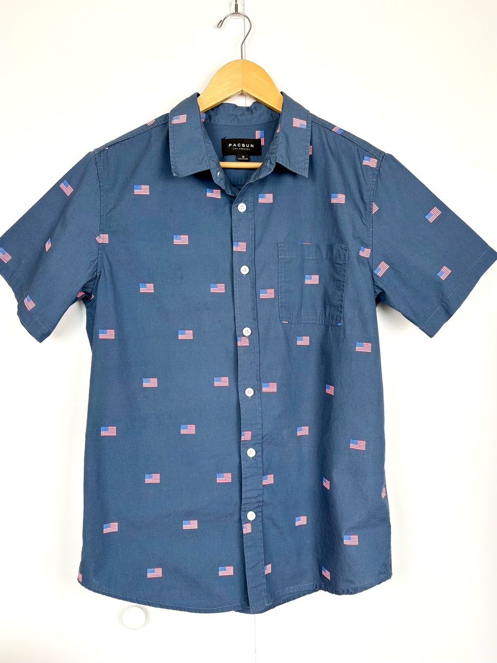 PacSun Button-Up Short-Sleeve Flag Print Shirt (Size M)